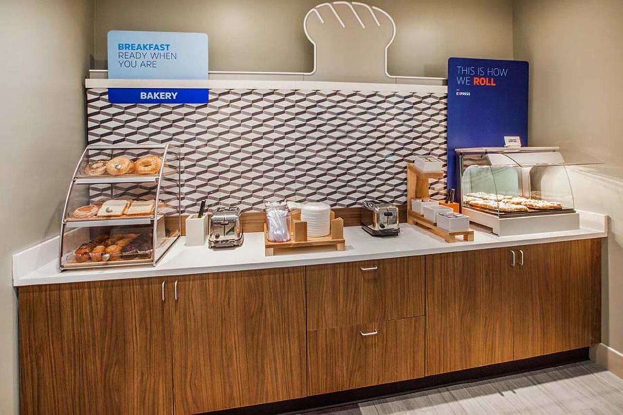 Holiday Inn Express And Suites Kittanning, An Ihg Hotel Luaran gambar